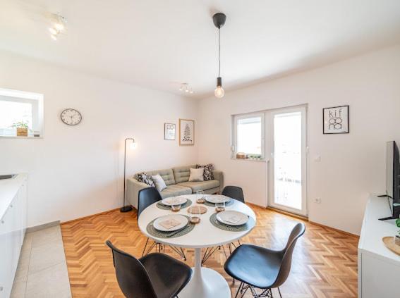 Laganini Apartman Rab Раб Екстериор снимка