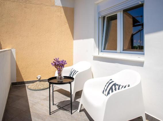 Laganini Apartman Rab Раб Екстериор снимка