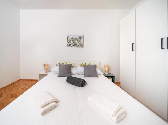 Laganini Apartman Rab Раб Екстериор снимка
