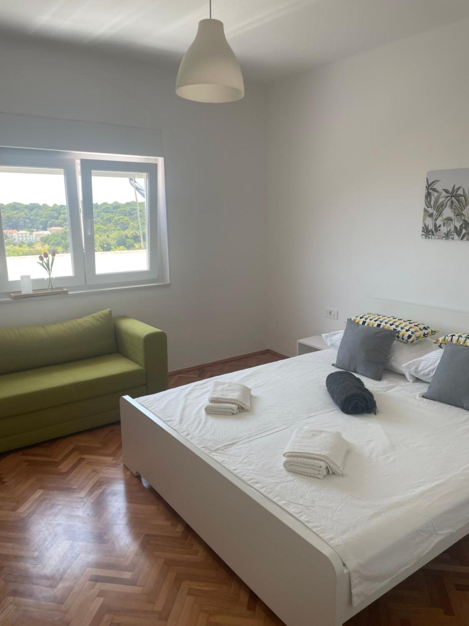 Laganini Apartman Rab Раб Екстериор снимка