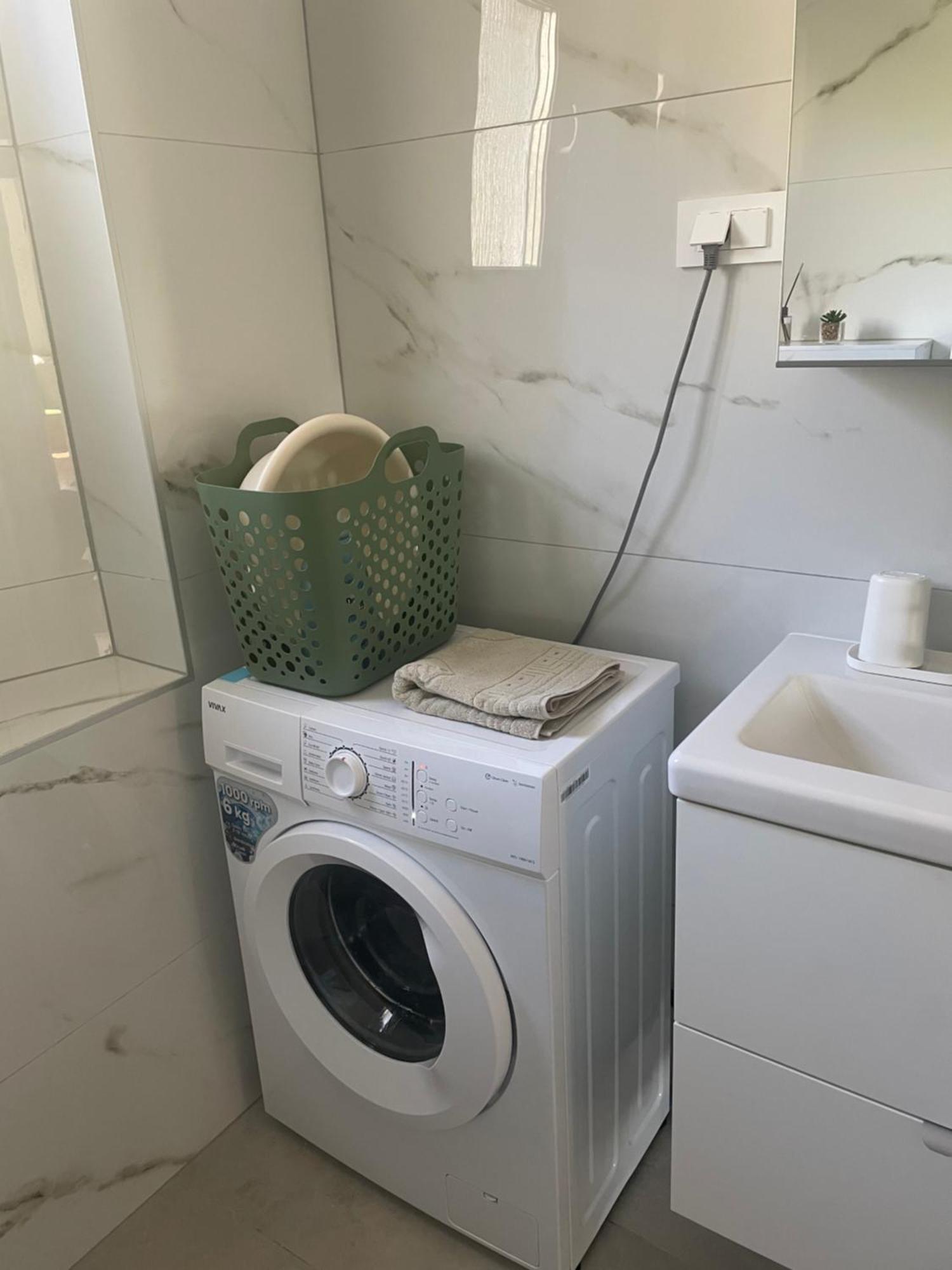 Laganini Apartman Rab Раб Екстериор снимка